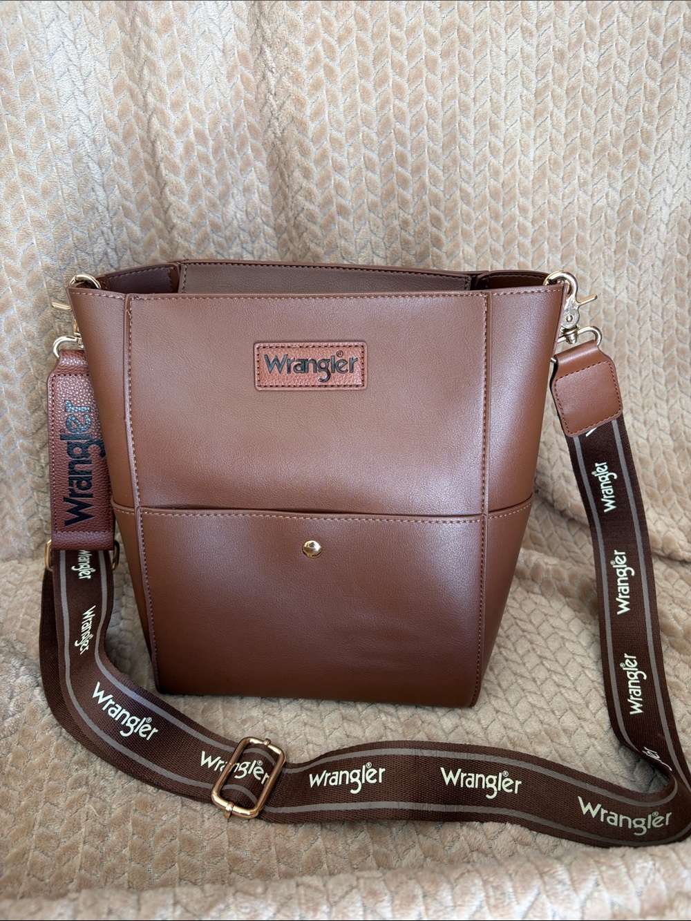 Wrangler Bucket Purse like new